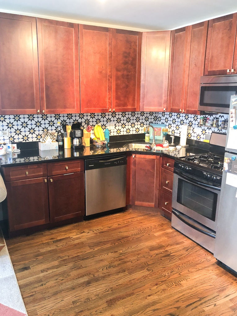 2102 N. Hoyne Ave. 2102 N. Hoyne Ave., Chicago, IL 60647 Bucktown - Leasing by Cross Street